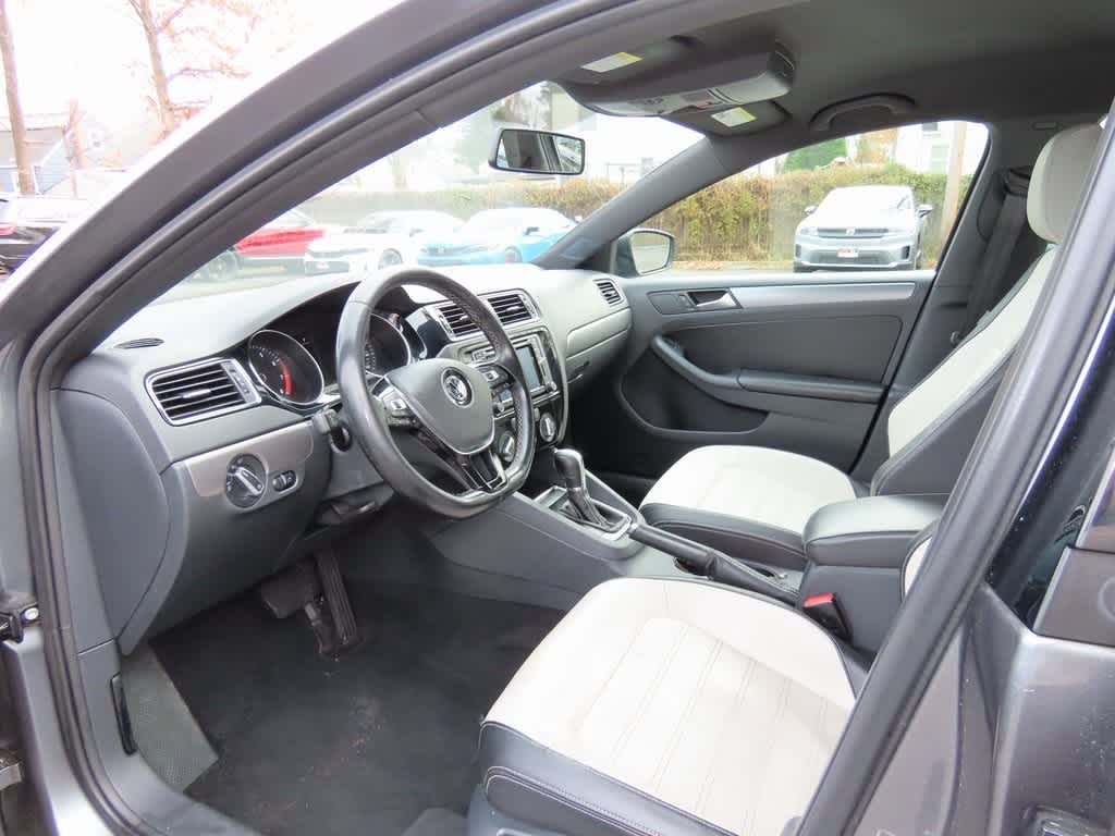 Thumbnail: 2016 Volkswagen Jetta - 2