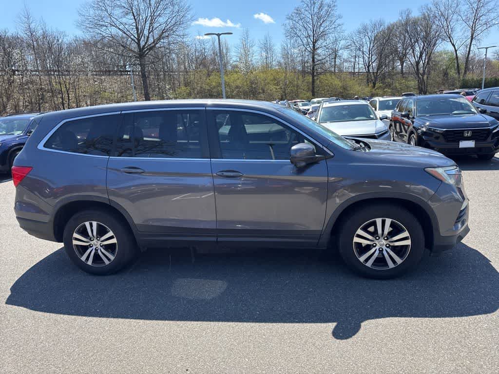 Thumbnail: 2018 Honda Pilot - 9