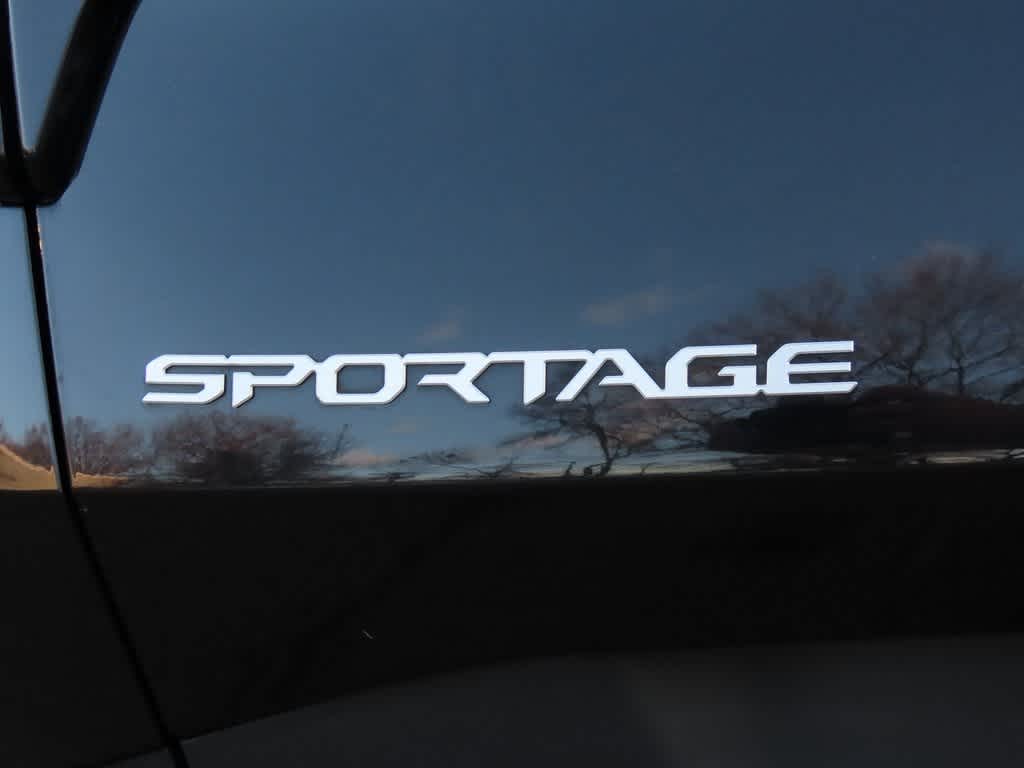 Thumbnail: 2023 Kia Sportage - 7