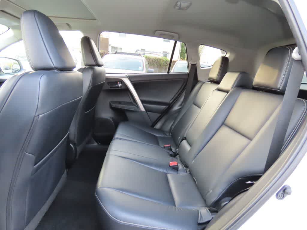 Thumbnail: 2015 Toyota RAV4 - 15