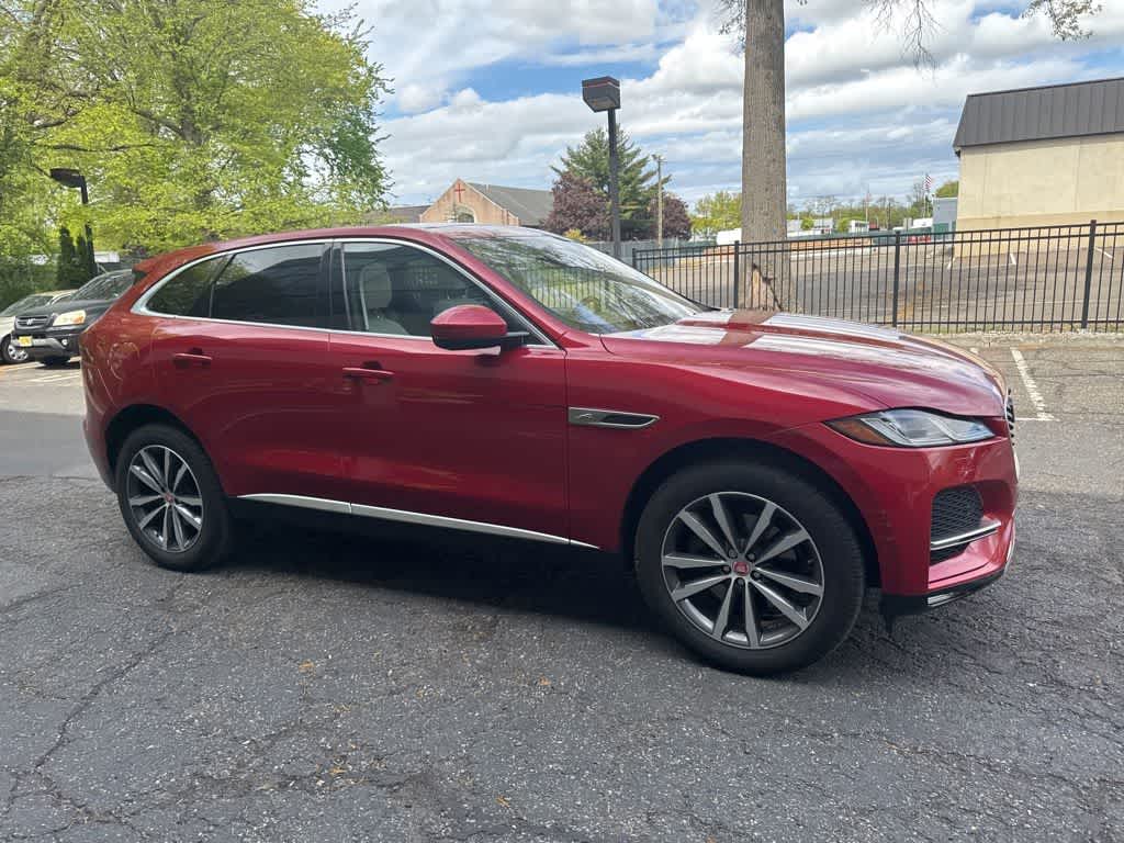 Thumbnail: 2021 Jaguar F-Pace - 10