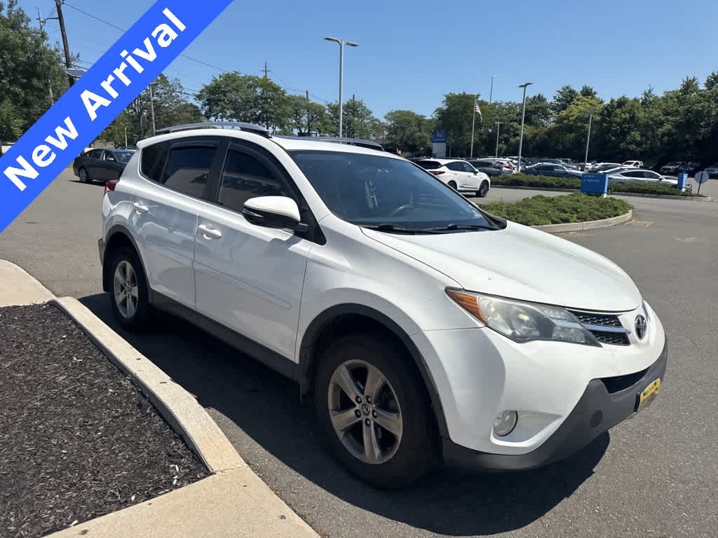 Thumbnail: 2015 Toyota RAV4 - 1