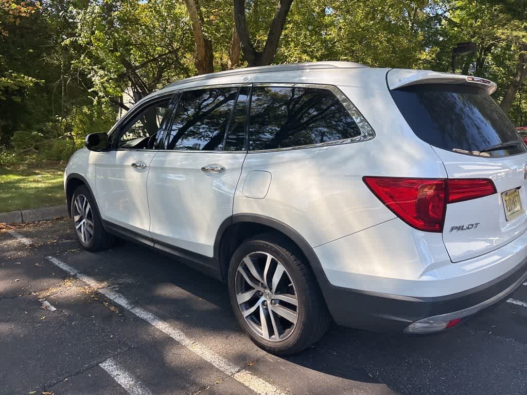 Thumbnail: 2018 Honda Pilot - 13