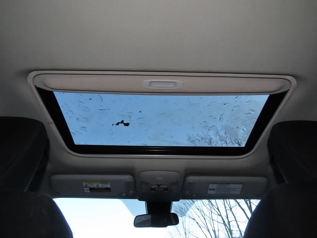 Thumbnail: 2018 Toyota RAV4 - 24