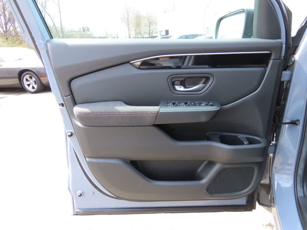 Thumbnail: 2025 Honda Pilot - 18