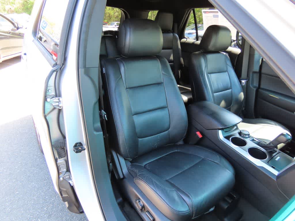 Thumbnail: 2013 Ford Explorer - 18