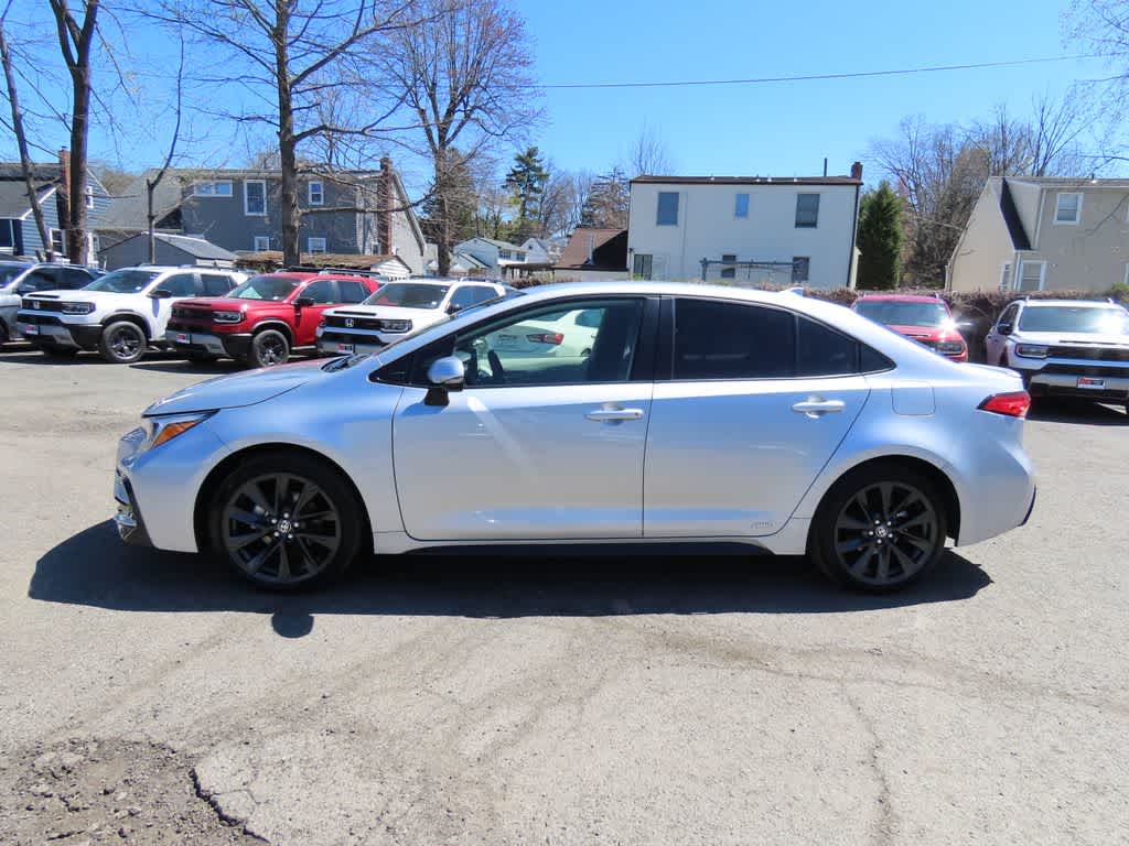Thumbnail: 2024 Toyota Corolla - 3