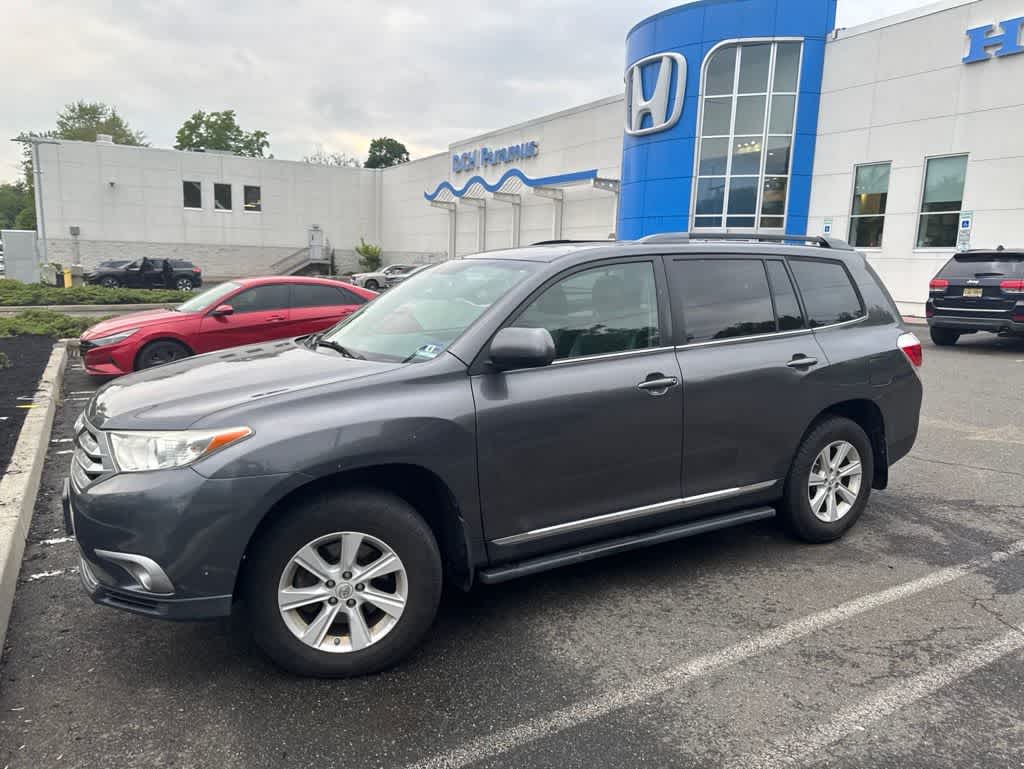 Thumbnail: 2013 Toyota Highlander - 5