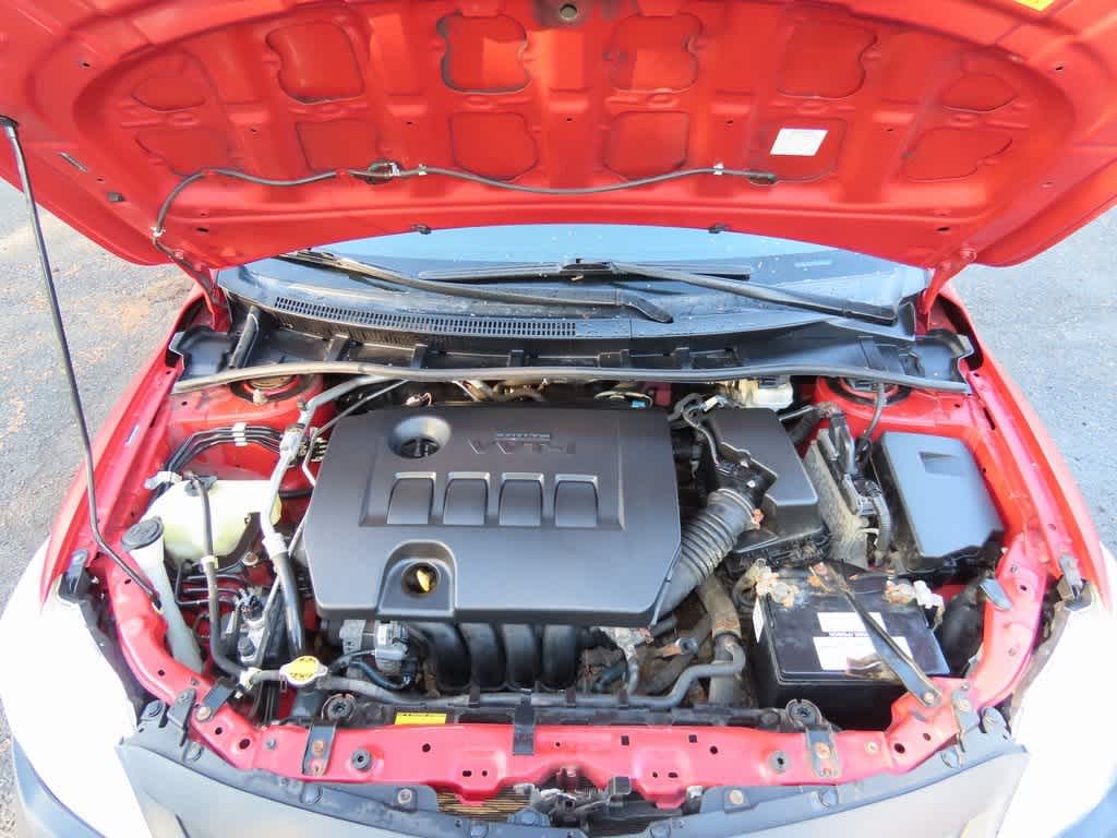 2011 Toyota Corolla LE 8