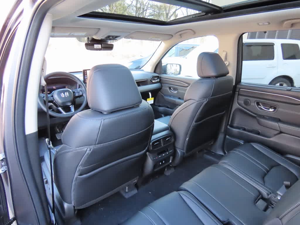 Thumbnail: 2026 Honda Pilot - 17