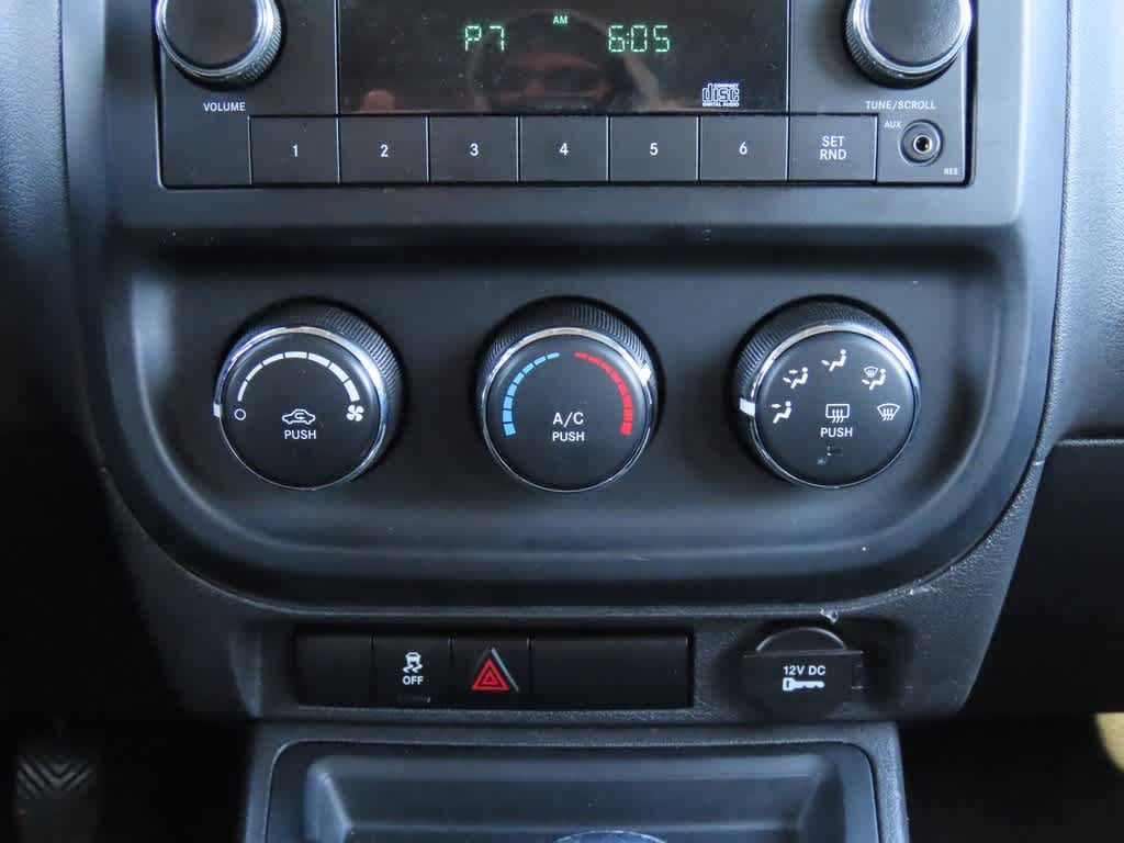 Thumbnail: 2013 Jeep Patriot - 21