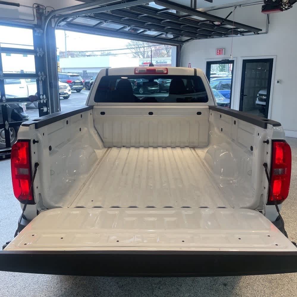 Thumbnail: 2020 Chevrolet Colorado - 3