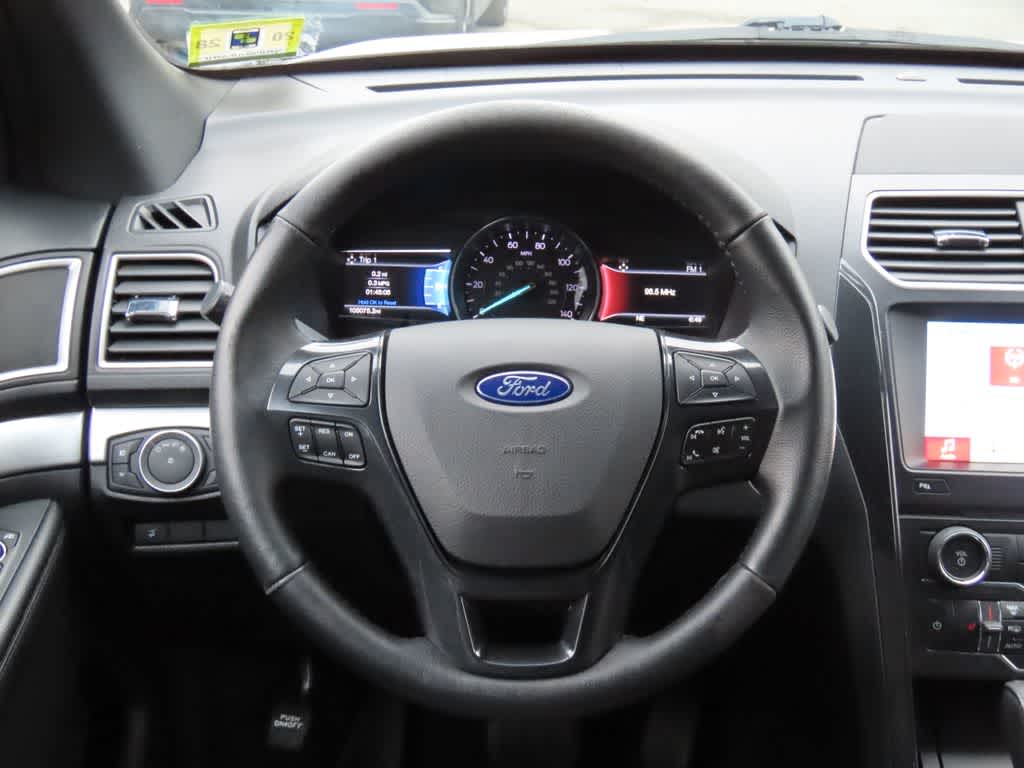 Thumbnail: 2017 Ford Explorer - 18