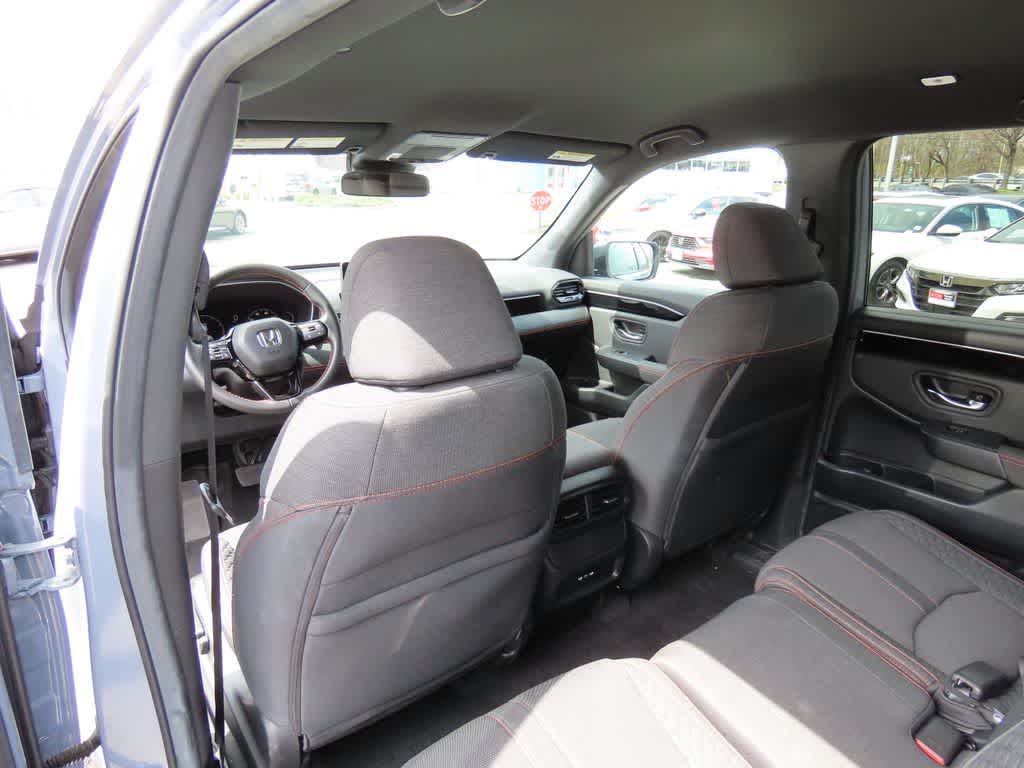 Thumbnail: 2025 Honda Pilot - 17