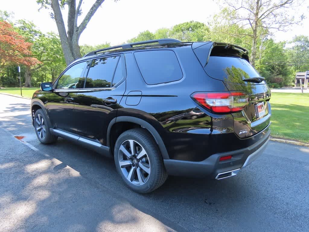 2025 Honda Pilot Touring 4