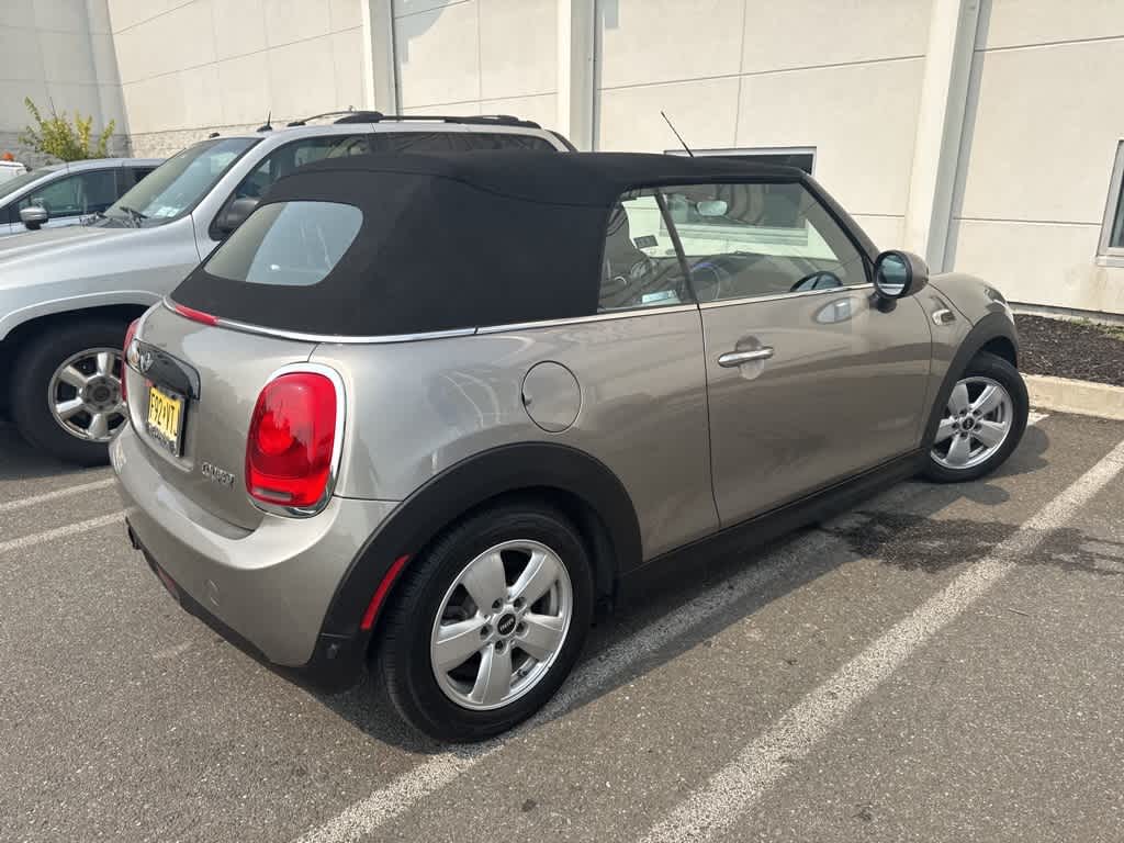 Thumbnail: 2016 MINI Cooper Convertible - 6