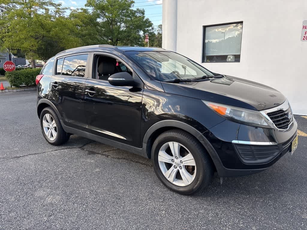 Thumbnail: 2011 Kia Sportage - 4