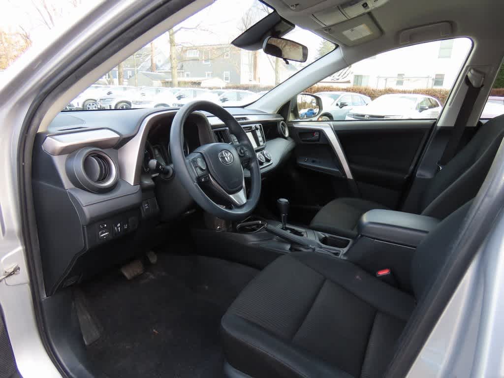 Thumbnail: 2018 Toyota RAV4 - 2