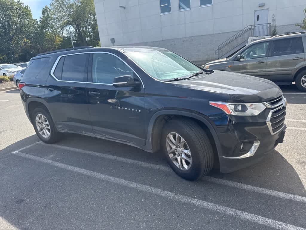 Thumbnail: 2021 Chevrolet Traverse - 10