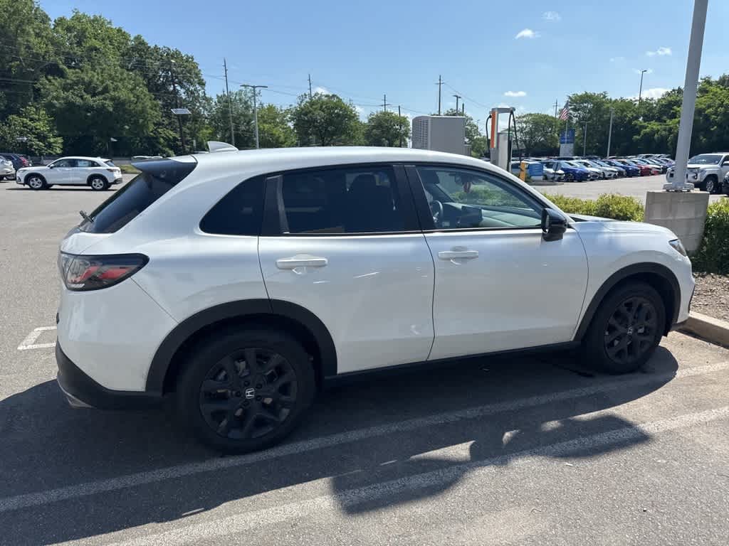 Thumbnail: 2023 Honda HR-V - 8