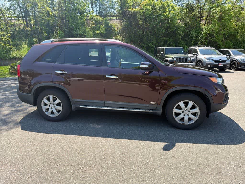 Thumbnail: 2013 Kia Sorento - 18
