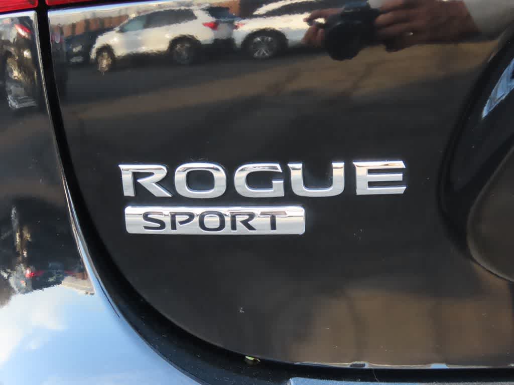 Thumbnail: 2020 Nissan Rogue Sport - 7
