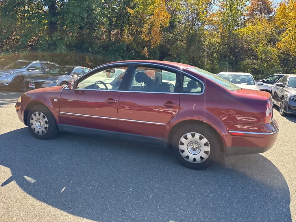 Thumbnail: 2003 Volkswagen Passat - 10