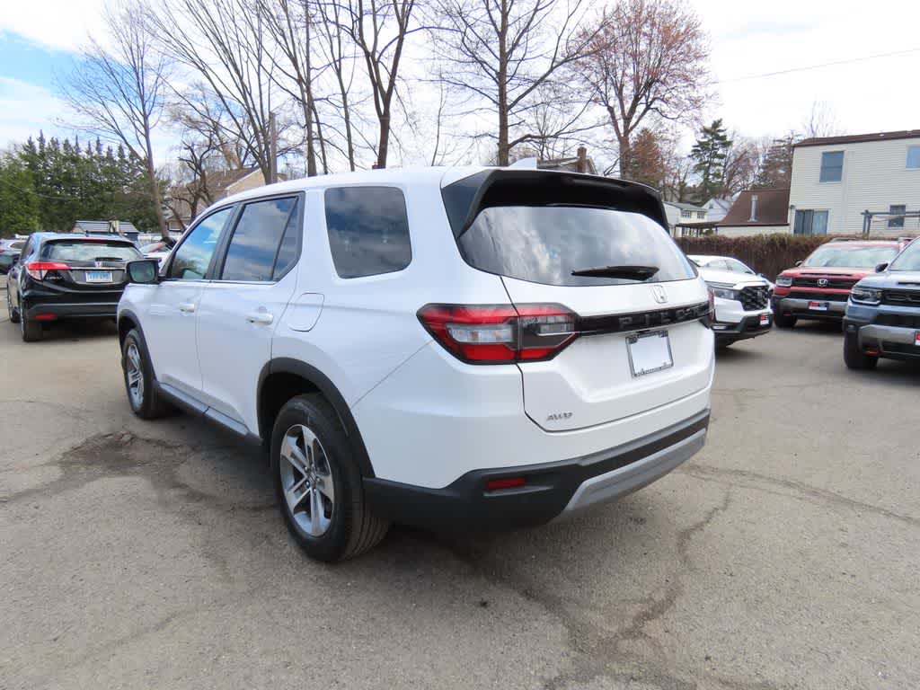 Thumbnail: 2023 Honda Pilot - 4