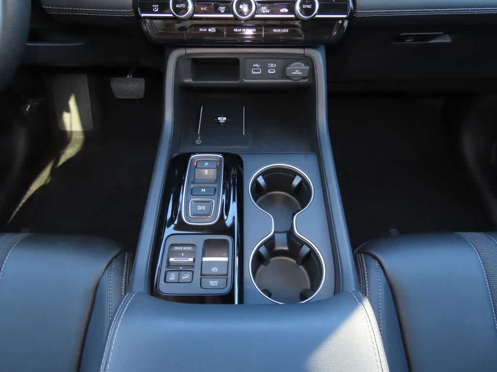 Thumbnail: 2023 Honda Pilot - 26