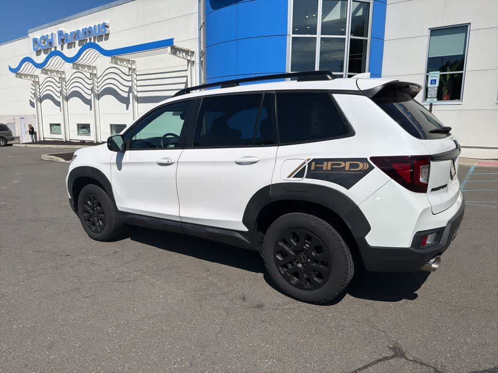 Thumbnail: 2023 Honda Passport - 8