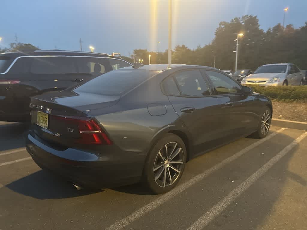 Thumbnail: 2021 Volvo S60 - 7