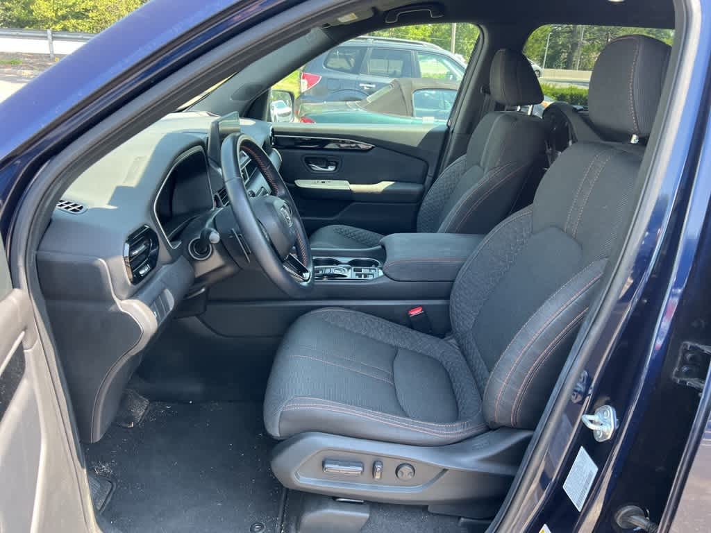 Thumbnail: 2023 Honda Pilot - 11