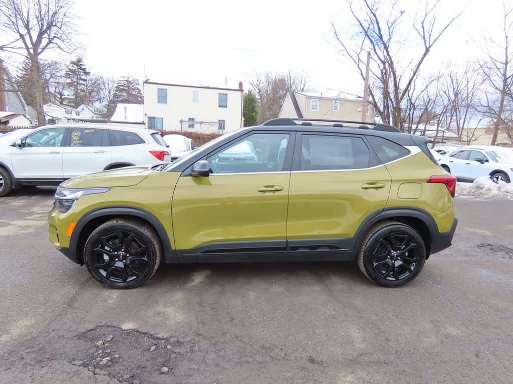 Thumbnail: 2024 Kia Seltos - 3