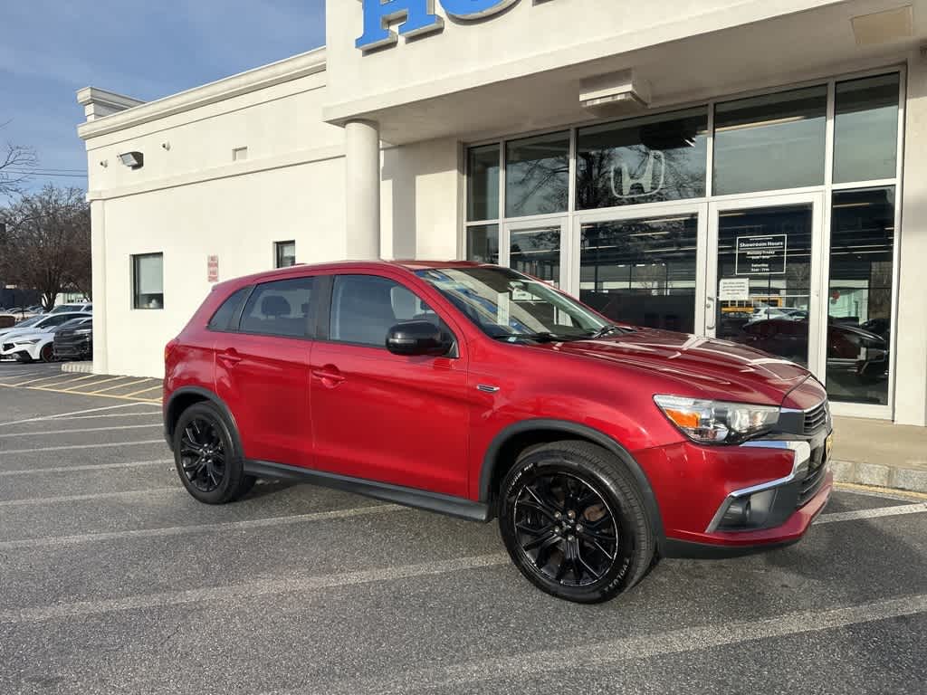 Thumbnail: 2017 Mitsubishi Outlander Sport - 9