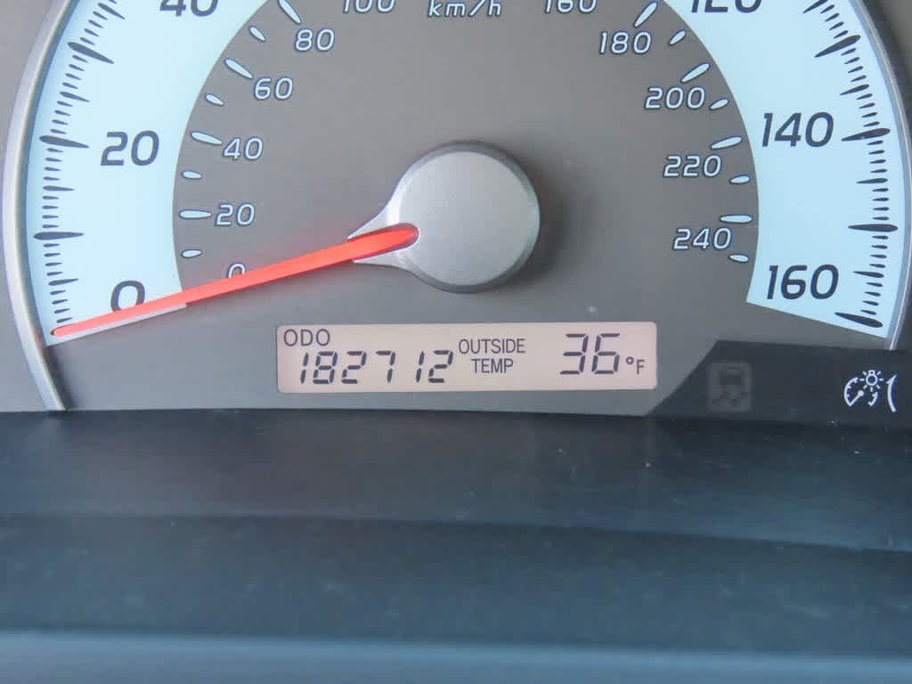 Thumbnail: 2010 Toyota Camry - 23