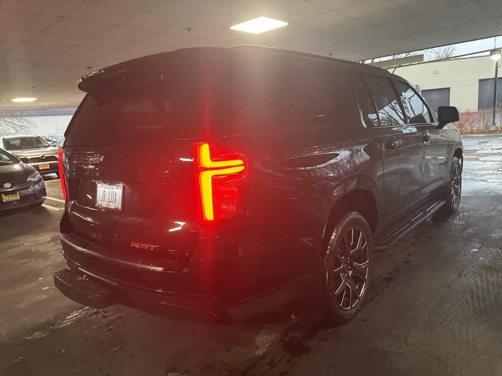 Thumbnail: 2024 Chevrolet Suburban - 8