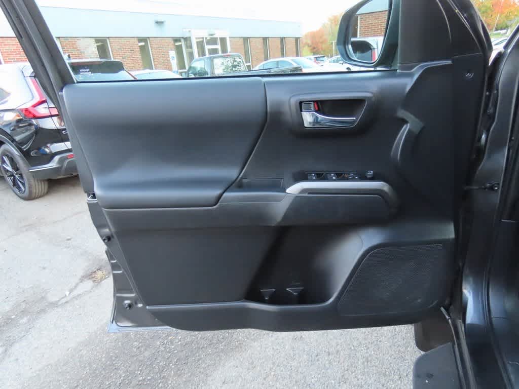 Thumbnail: 2023 Toyota Tacoma - 17