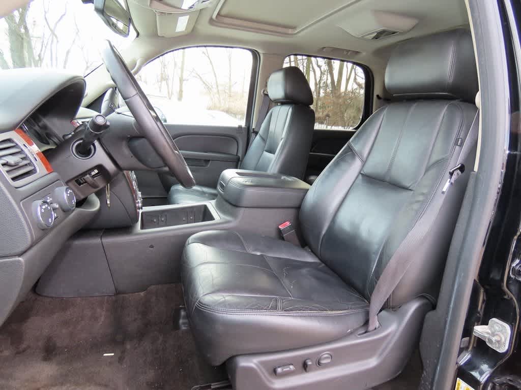 Thumbnail: 2014 Chevrolet Tahoe - 13