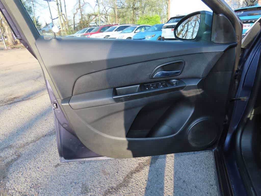 Thumbnail: 2014 Chevrolet Cruze - 15