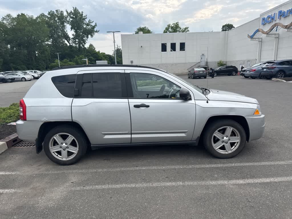 2008 Jeep Compass Sport 8