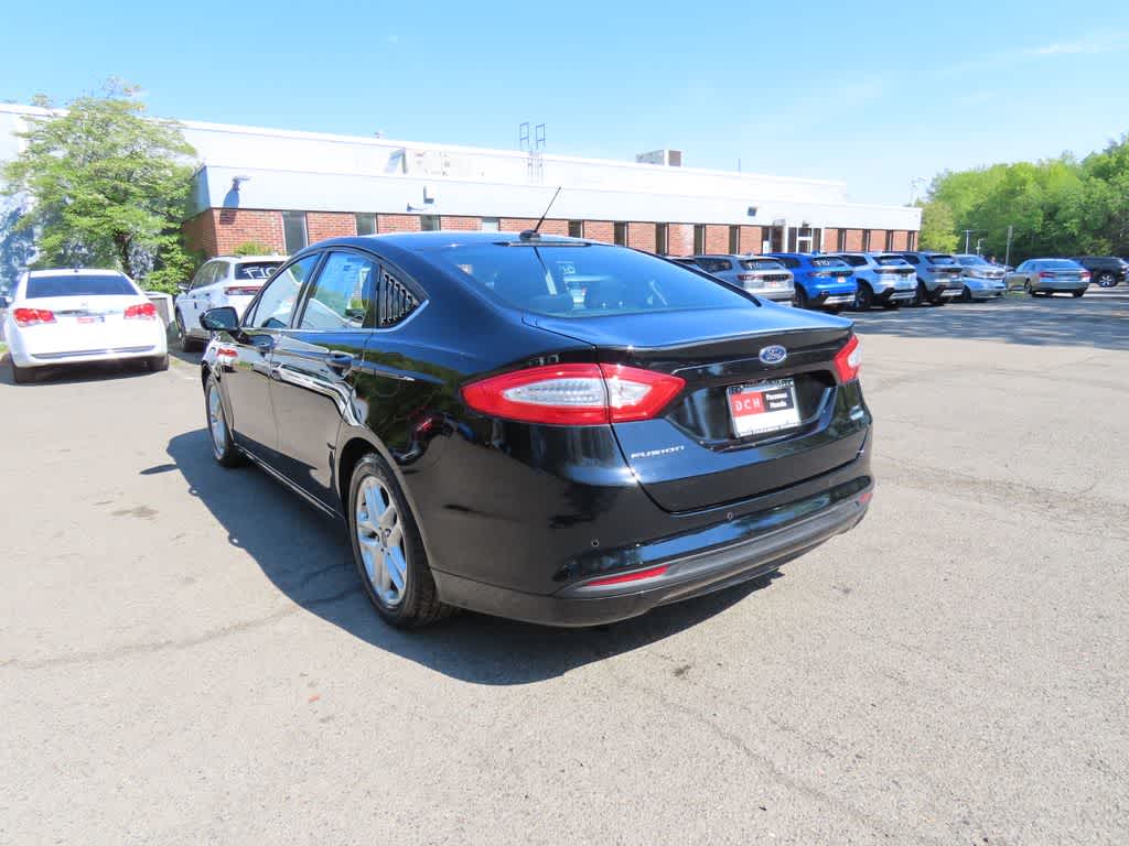 Thumbnail: 2016 Ford Fusion - 4