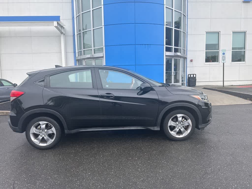 Thumbnail: 2022 Honda HR-V - 4