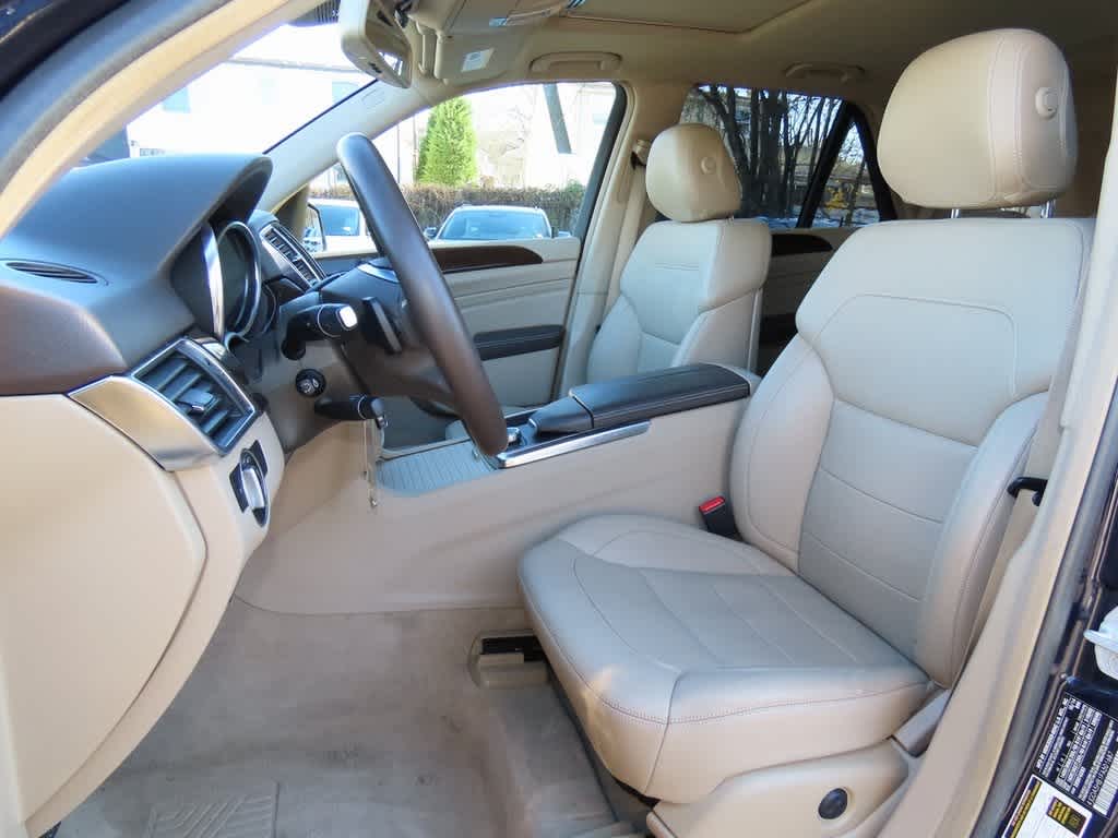 Thumbnail: 2015 Mercedes-Benz M-Class - 14