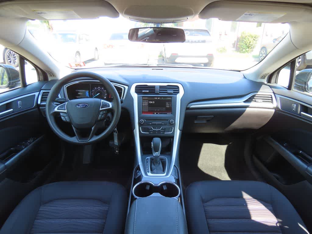 Thumbnail: 2016 Ford Fusion - 16