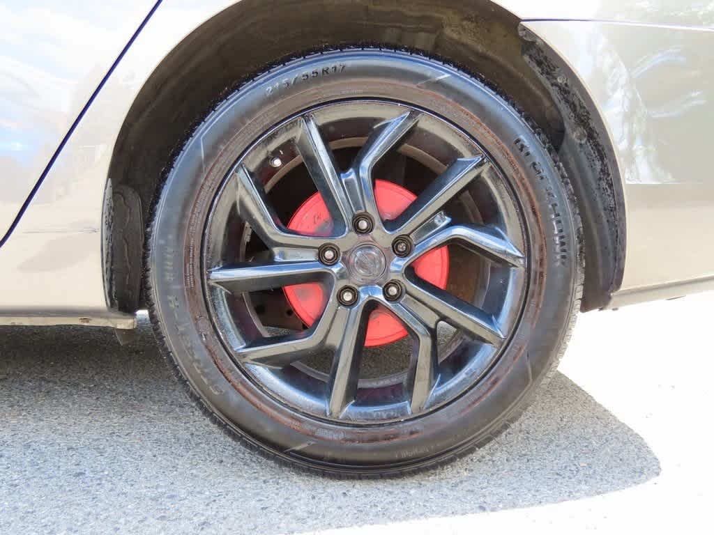 Thumbnail: 2015 Nissan Sentra - 9
