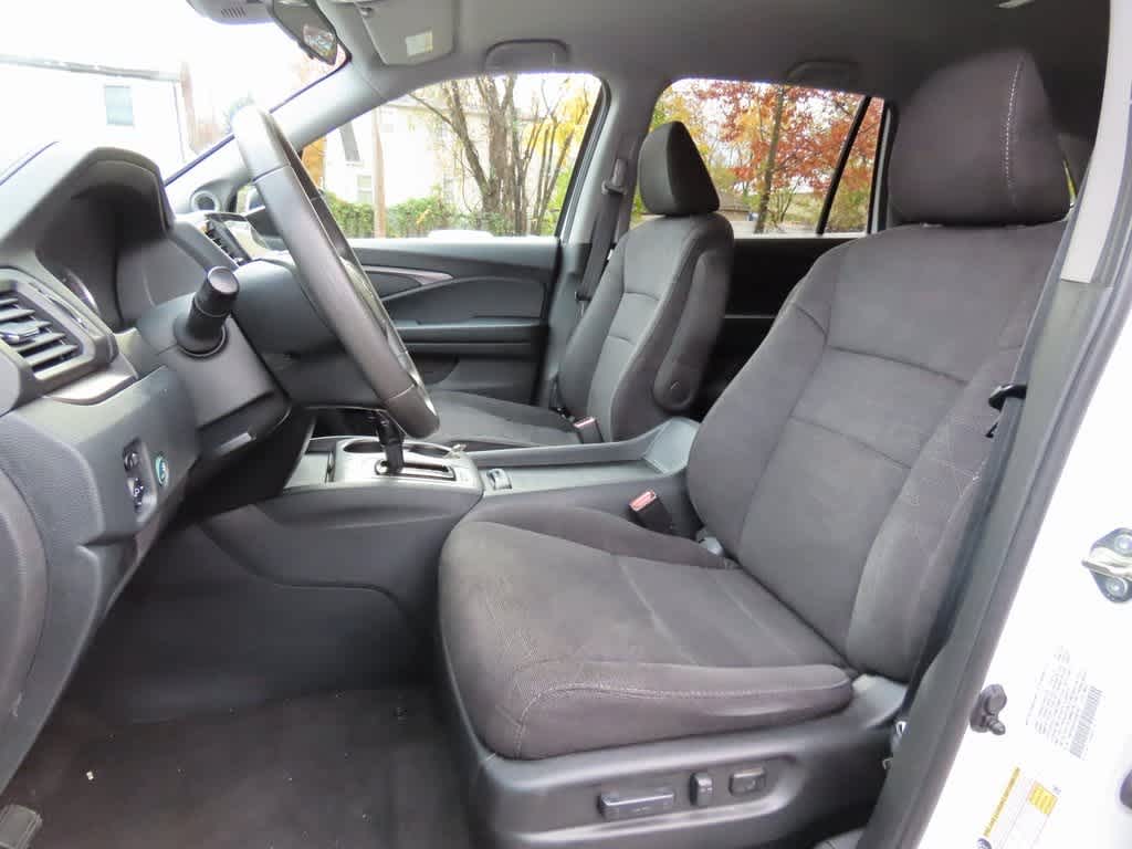 Thumbnail: 2020 Honda Pilot - 13