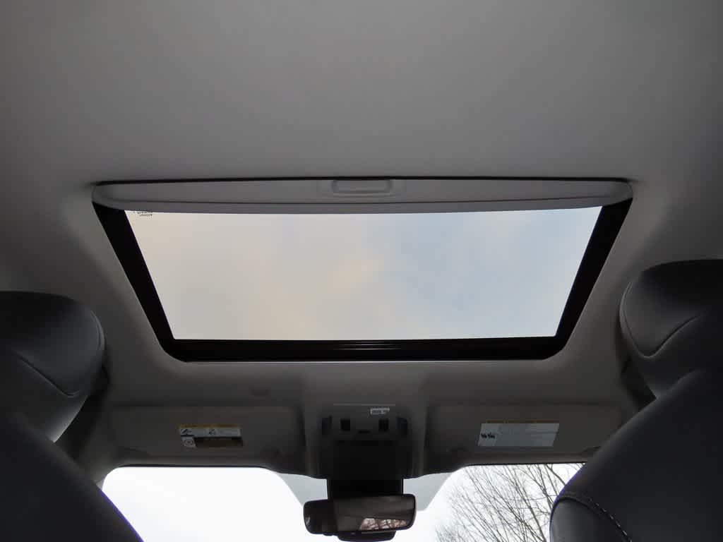 Thumbnail: 2020 Toyota Highlander - 25