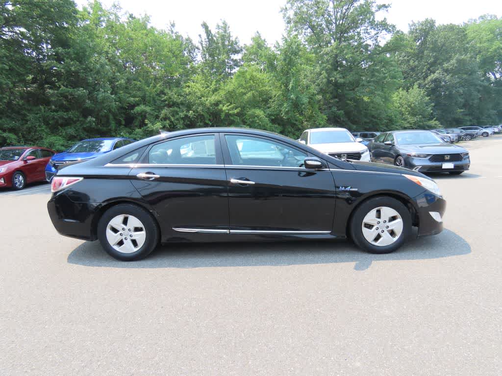 Thumbnail: 2011 Hyundai Sonata - 3