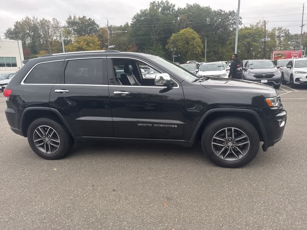 Thumbnail: 2018 Jeep Grand Cherokee - 5