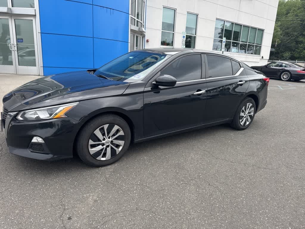 Thumbnail: 2020 Nissan Altima - 4